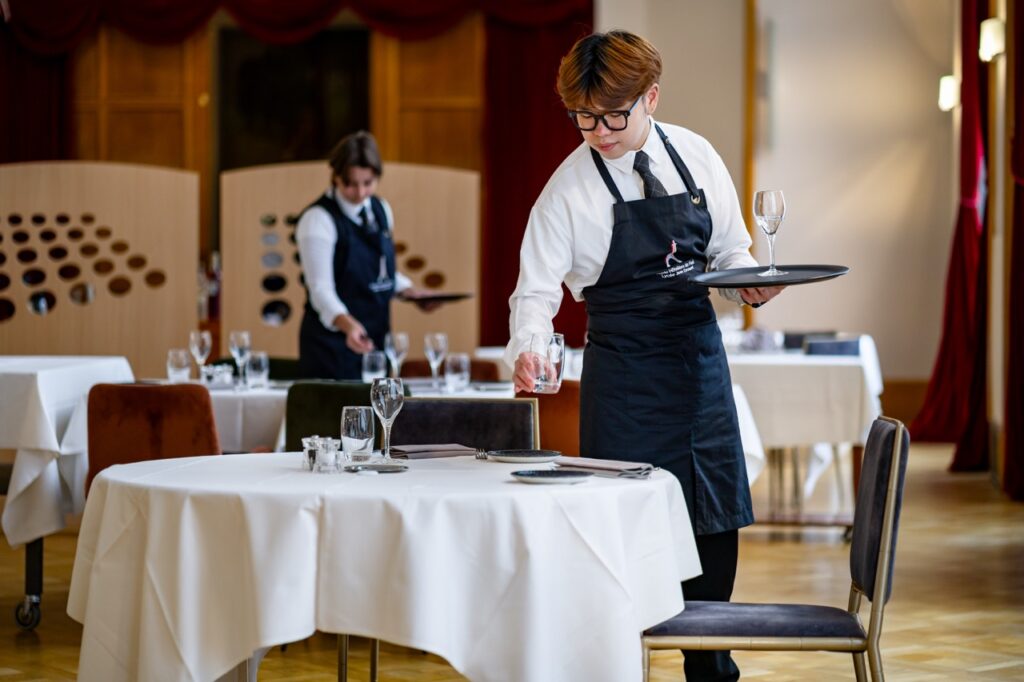 ecole hoteliere paris lycee jean drouant 23