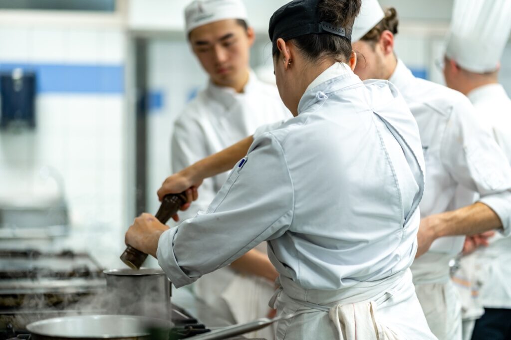 ecole hoteliere paris lycee jean drouant 26